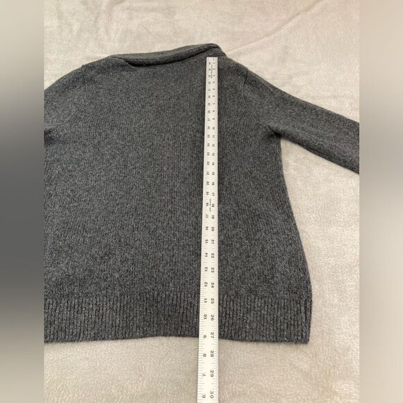 Abercrombie & Fitch Men’s S Gray Shawl Collar Cardigan Sweater Preppy Casual - Picture 9 of 9